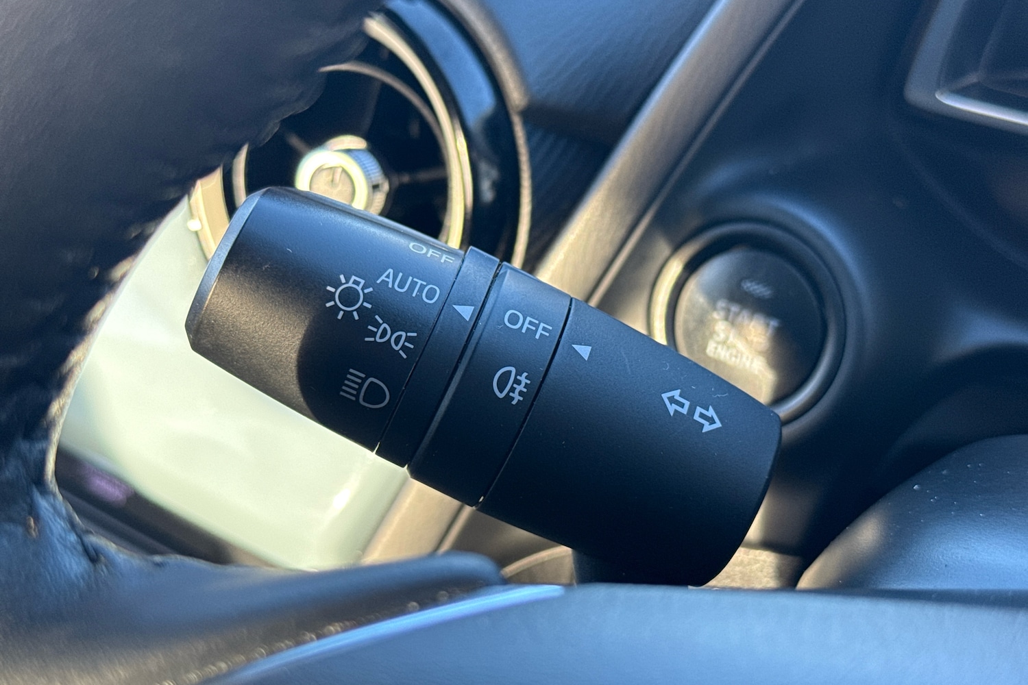 Used Mazda Mazda2 2023 for sale - 76676591: Photo 17