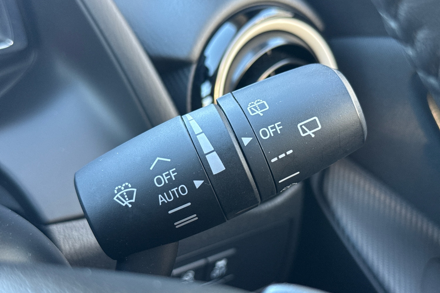 Used Mazda Mazda2 2023 for sale - 76676591: Photo 18