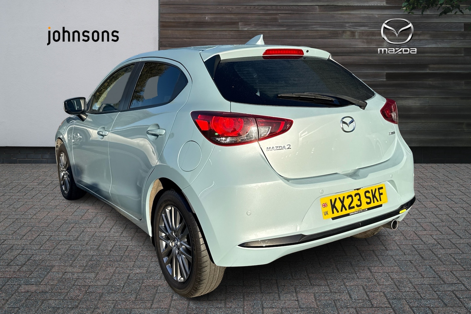 Used Mazda Mazda2 2023 for sale - 76676591: Photo 2