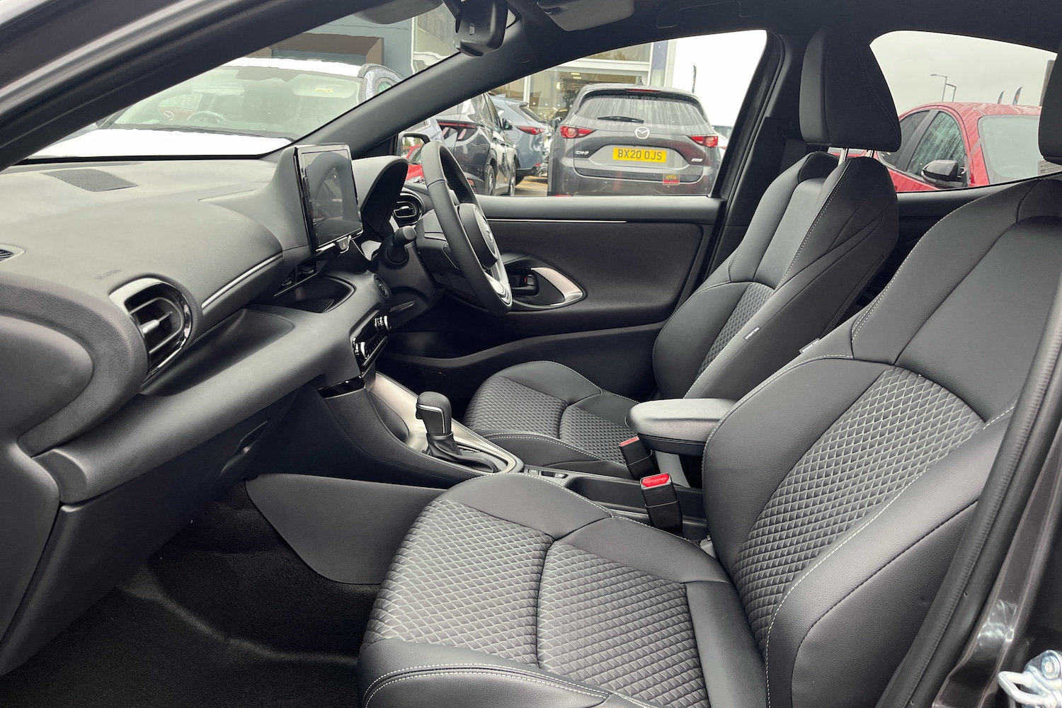 Used Mazda Mazda2 HYBRID 2025 for sale - 76678715: Photo 6