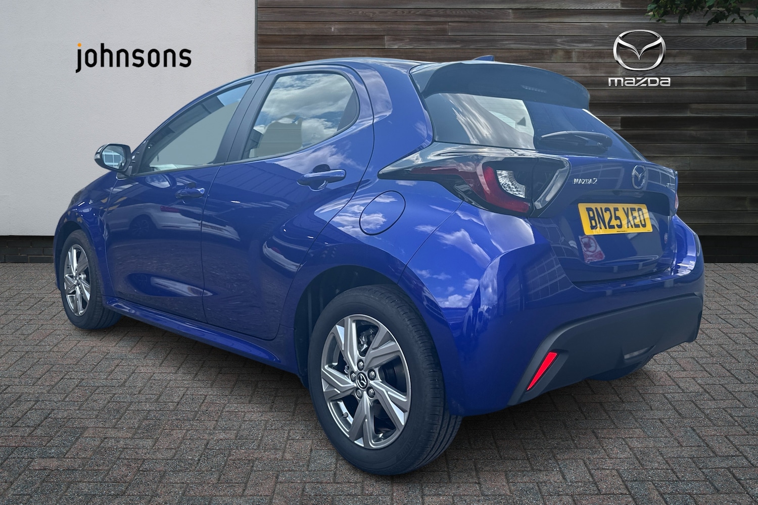 Used Mazda Mazda2 HYBRID 2025 for sale - 76679366: Photo 2