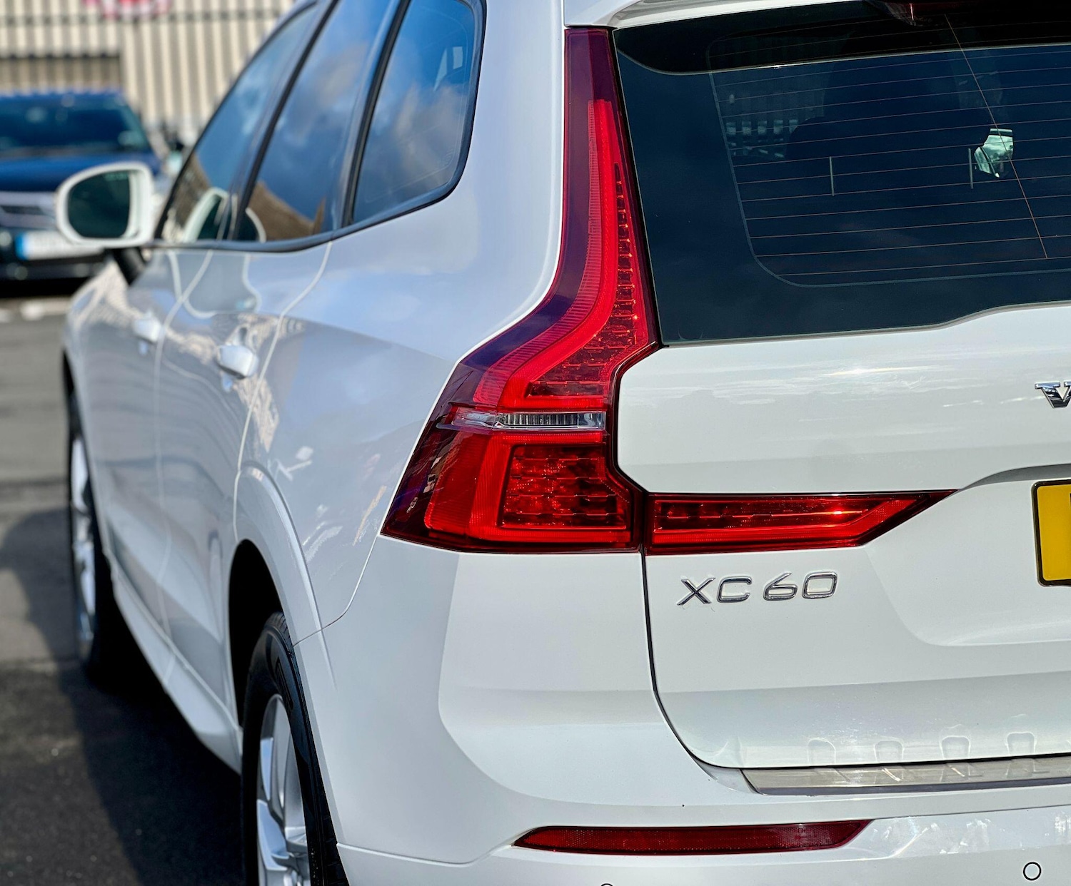 Used Volvo XC60 2017 for sale - 77549857: Photo 10