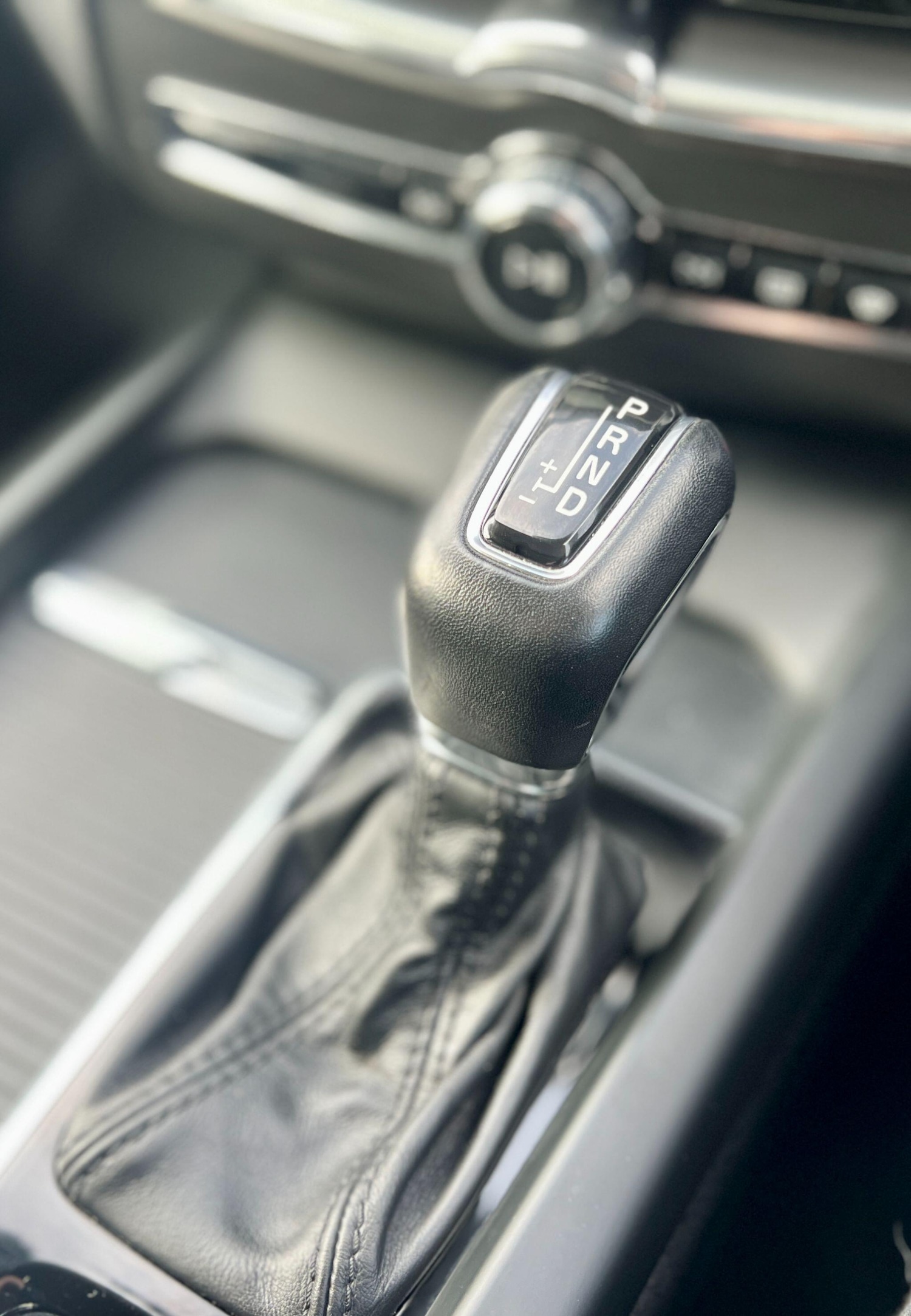 Used Volvo XC60 2017 for sale - 77549857: Photo 17