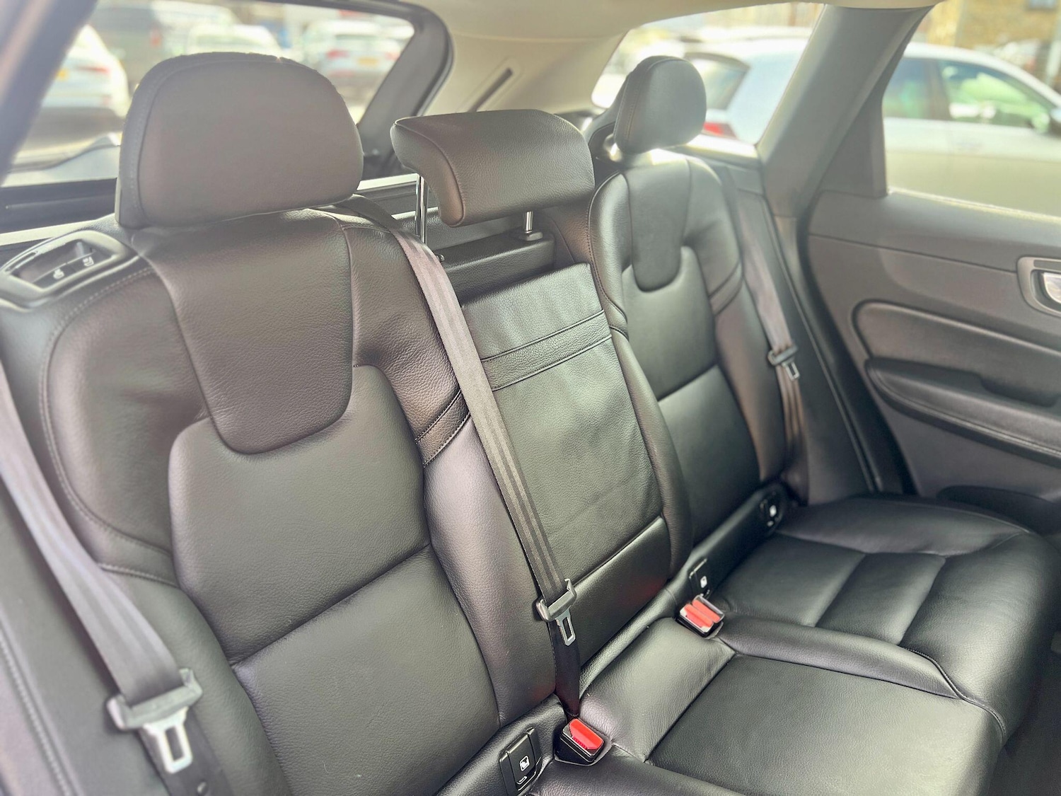 Used Volvo XC60 2017 for sale - 77549857: Photo 22