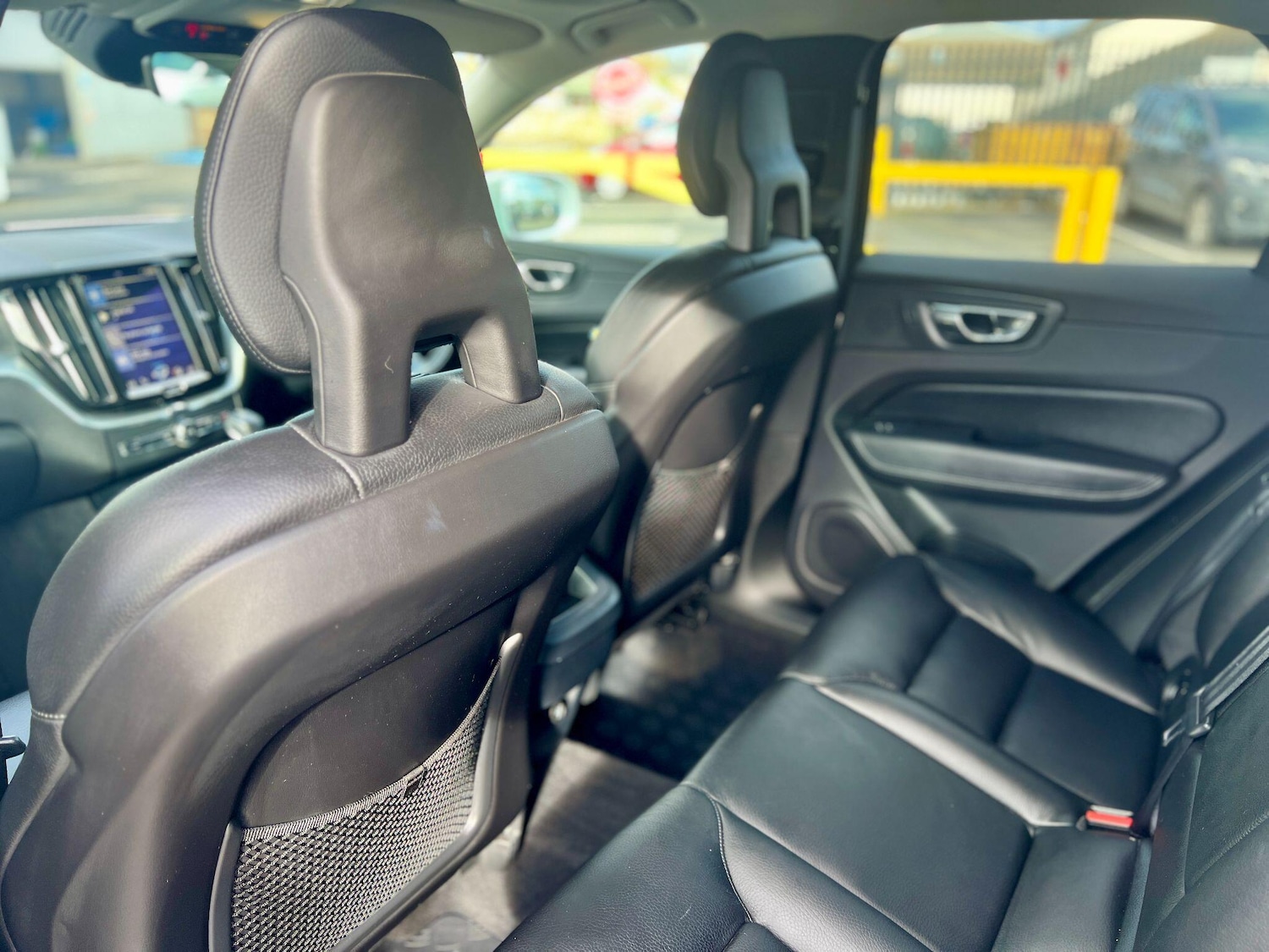 Used Volvo XC60 2017 for sale - 77549857: Photo 23