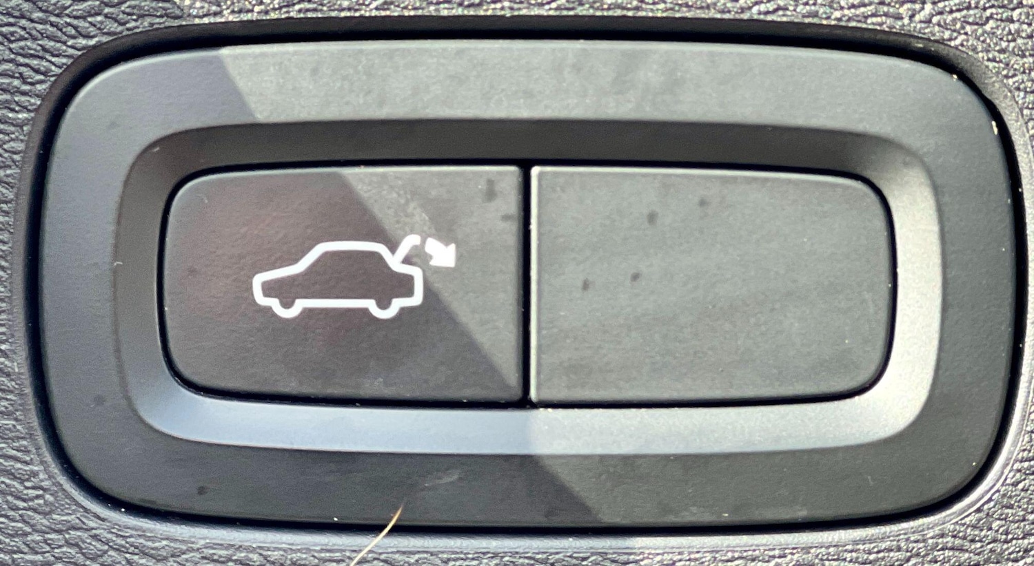 Used Volvo XC60 2017 for sale - 77549857: Photo 25