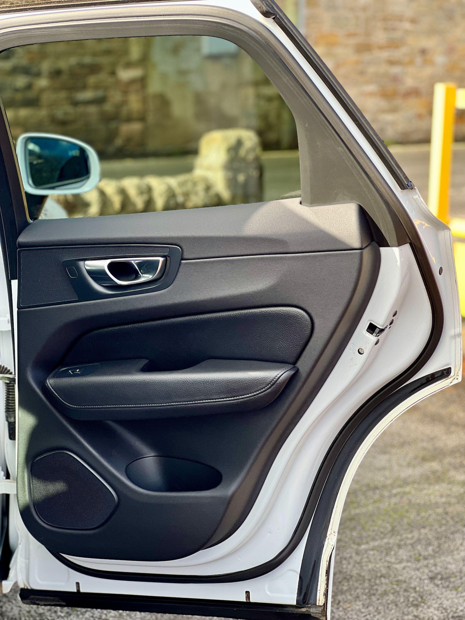 Used Volvo XC60 2017 for sale - 77549857: Photo 27