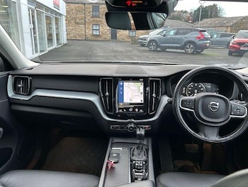 Used Volvo XC60 2017 for sale - 77549857: Photo