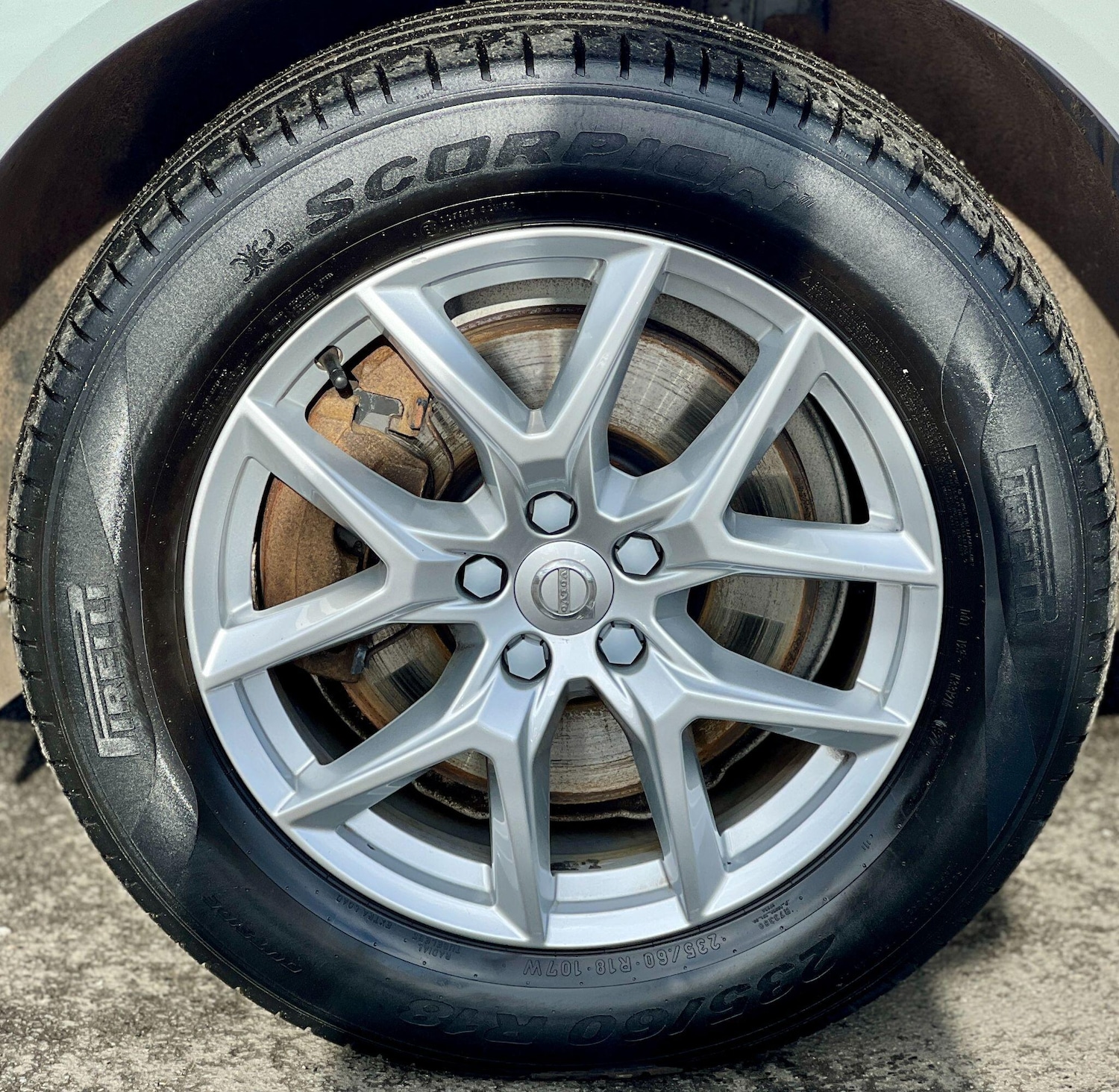 Used Volvo XC60 2017 for sale - 77549857: Photo 32