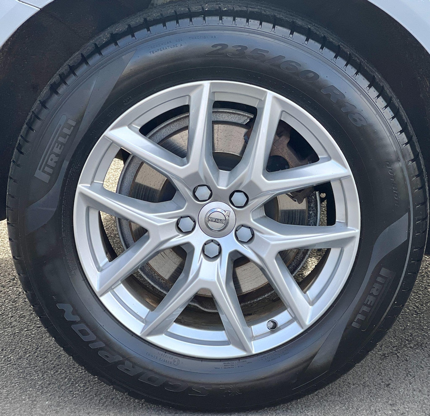 Used Volvo XC60 2017 for sale - 77549857: Photo 34