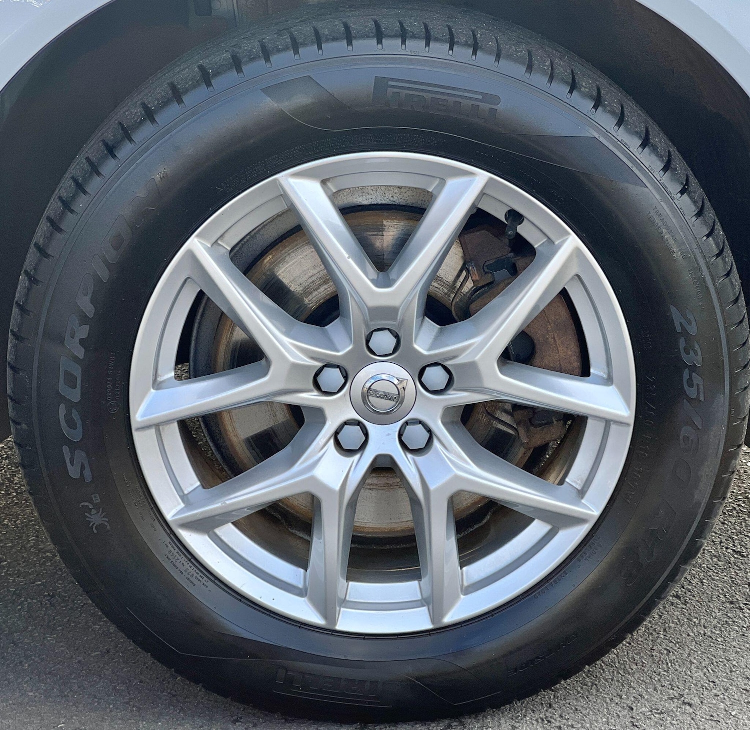 Used Volvo XC60 2017 for sale - 77549857: Photo 35