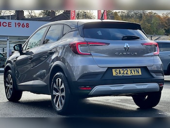 Used Renault Captur 2022 for sale - 77145411: Photo