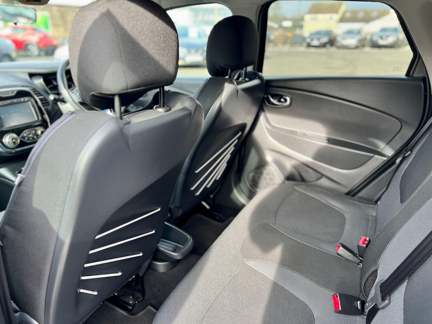 Used Renault Captur for sale - 77625785: Photo 20