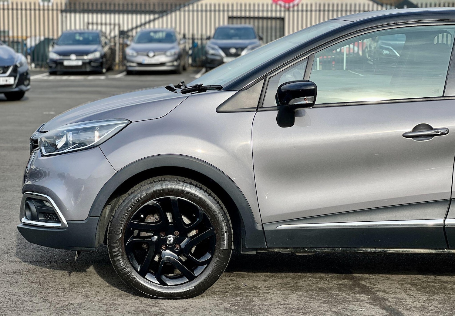 Used Renault Captur for sale - 77625785: Photo 8