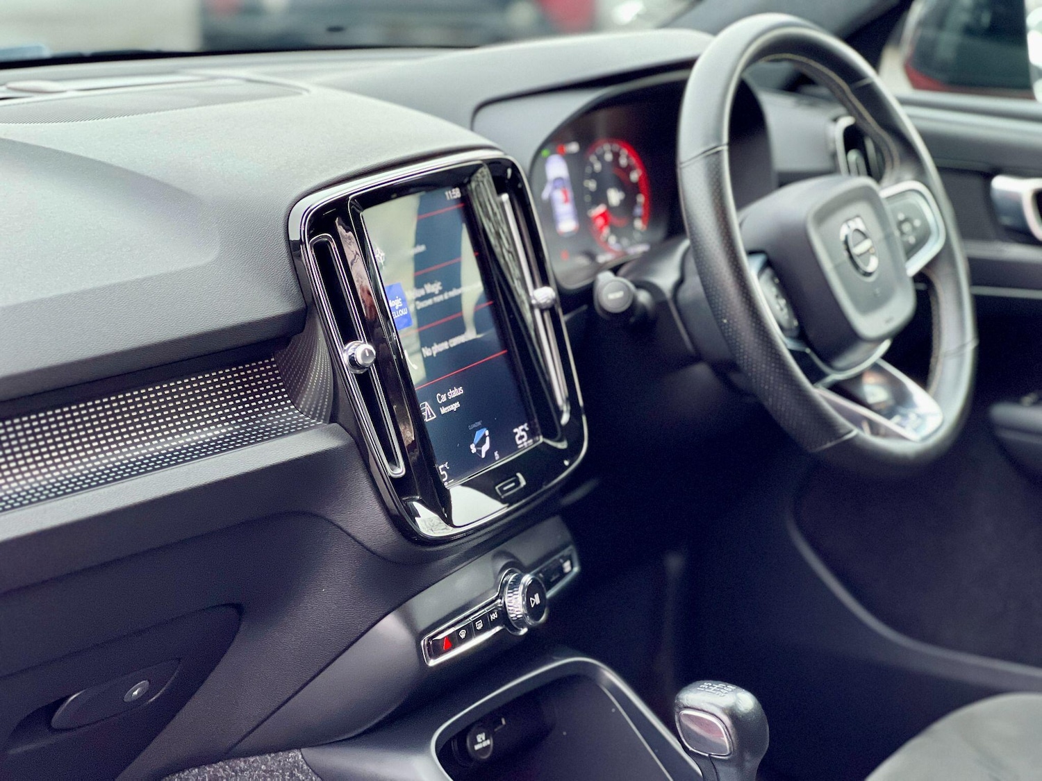 Used Volvo XC40 2019 for sale - 77254757: Photo 18