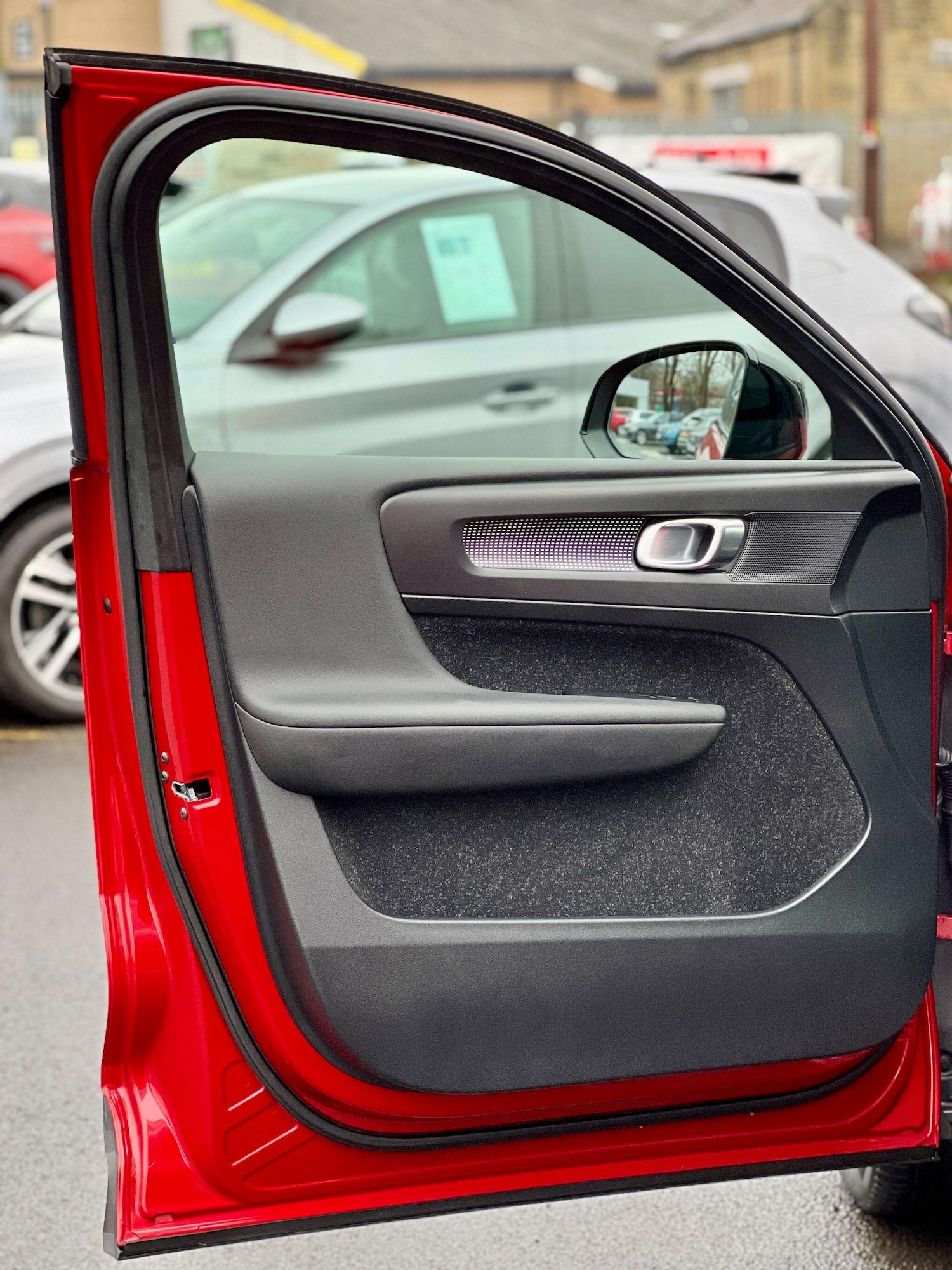 Used Volvo XC40 2019 for sale - 77254757: Photo 27