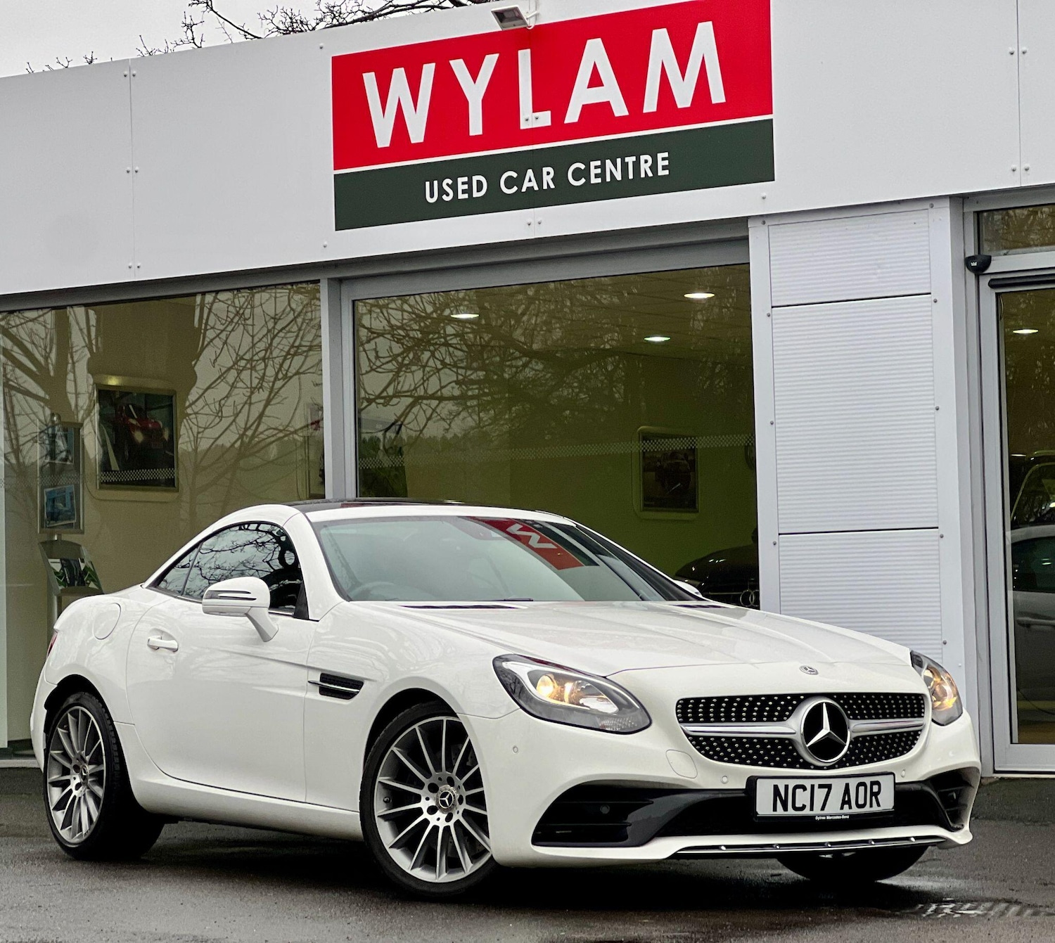 Used Mercedes-Benz SLC 2017 for sale - 77586093: Photo 1