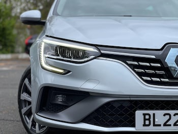 Used Renault Megane 2022 for sale - 78471381: Photo