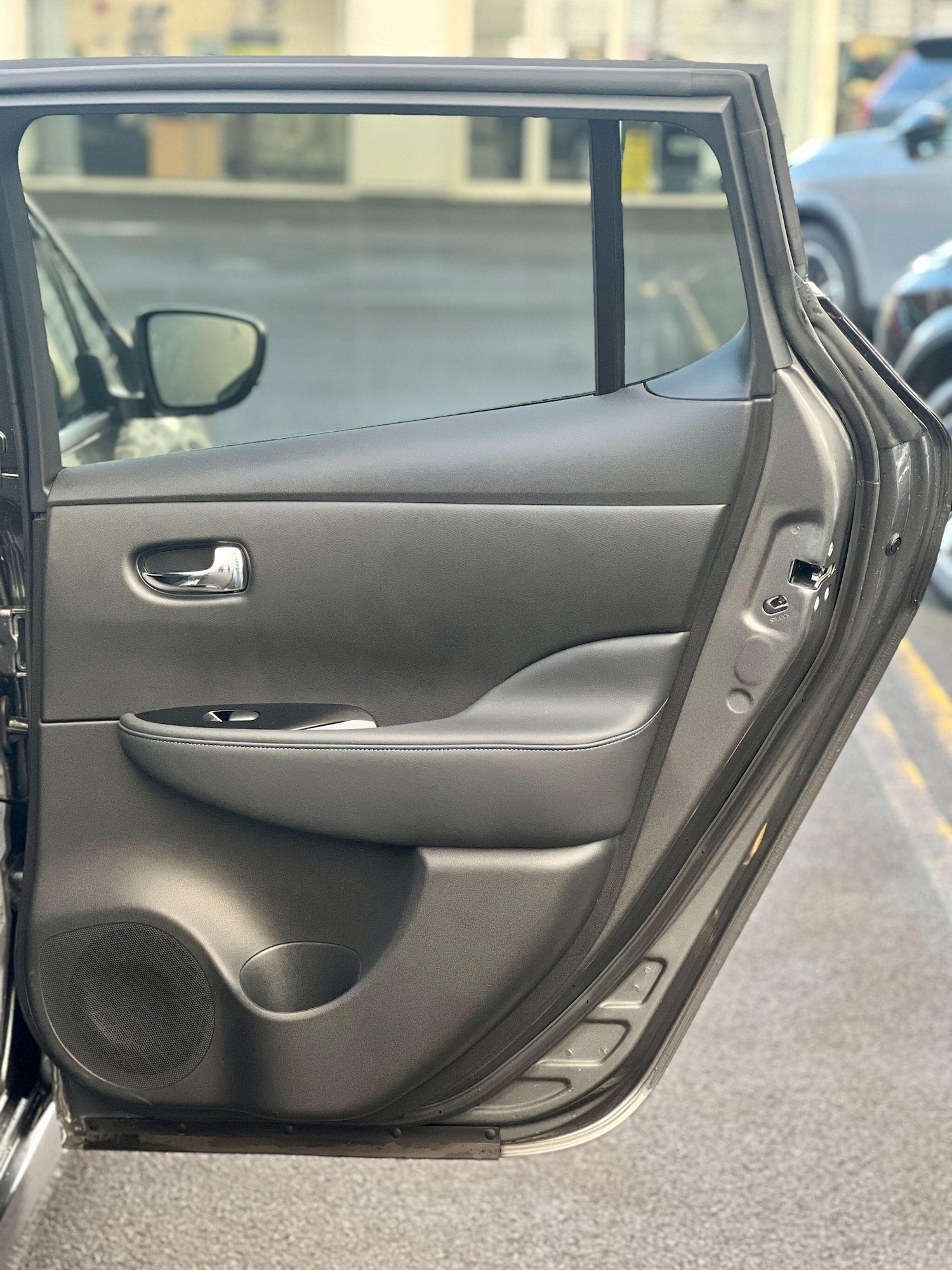 Used Nissan Leaf for sale - 77290907: Photo 24