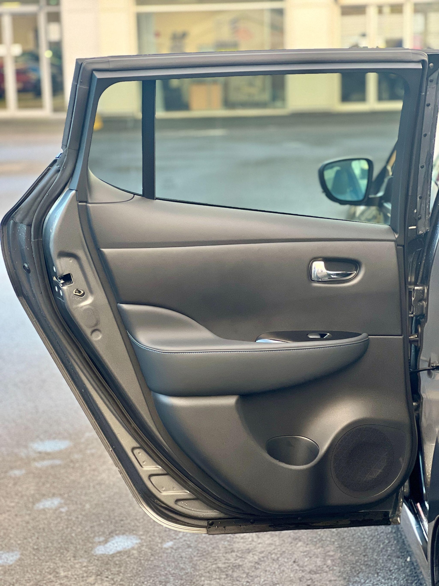 Used Nissan Leaf for sale - 77290907: Photo 25