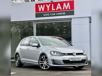 Used Volkswagen Golf 2015 for sale - 77575256: Photo