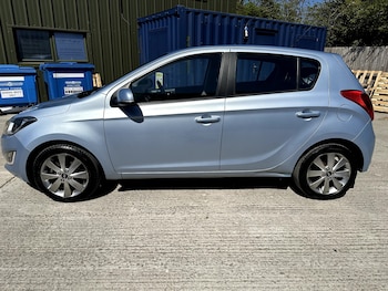 Used Hyundai i20 2012 for sale - 78575312: Photo