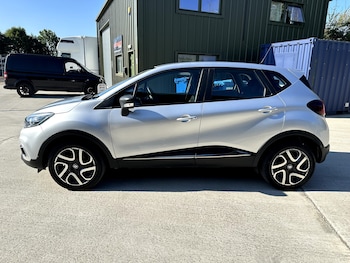 Used Renault Captur 2017 for sale - 79211069: Photo