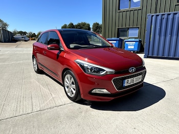 Used Hyundai i20 2016 for sale - 79463056: Photo