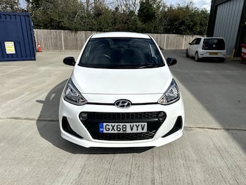 Used Hyundai i10 2018 for sale - 79739348: Photo
