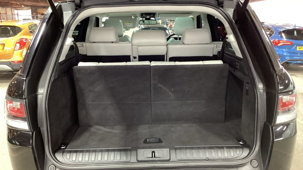 Used Land Rover Range Rover Sport 2015 for sale - 77764894: Photo 9