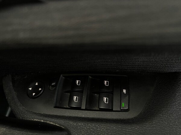Used BMW X1 2010 for sale - 68857321: Photo 12