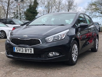 Used Kia Ceed 2013 for sale - 77110627: Photo