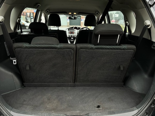 Used Toyota Verso 2012 for sale - 69302094: Photo 18