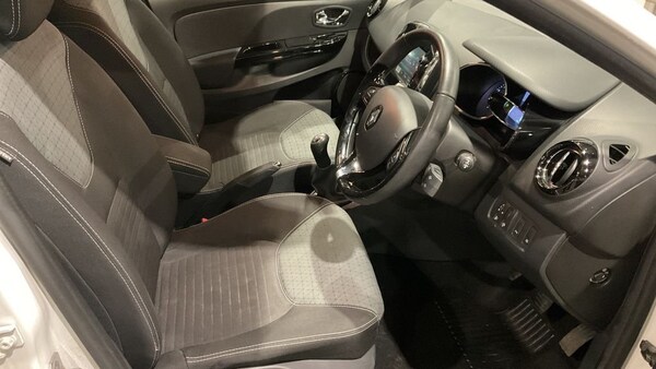 Used Renault Clio 2014 for sale - 65640157: Photo 8