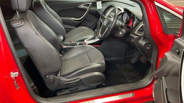 Used Vauxhall Astra GTC 2012 for sale - 73817396: Photo 11