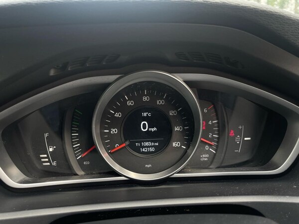 Used Volvo V40 2013 for sale - 67678759: Photo 12