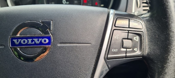 Used Volvo V40 2013 for sale - 67678759: Photo 23