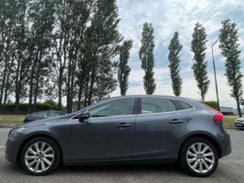 Used Volvo V40 2013 for sale - 67678759: Photo