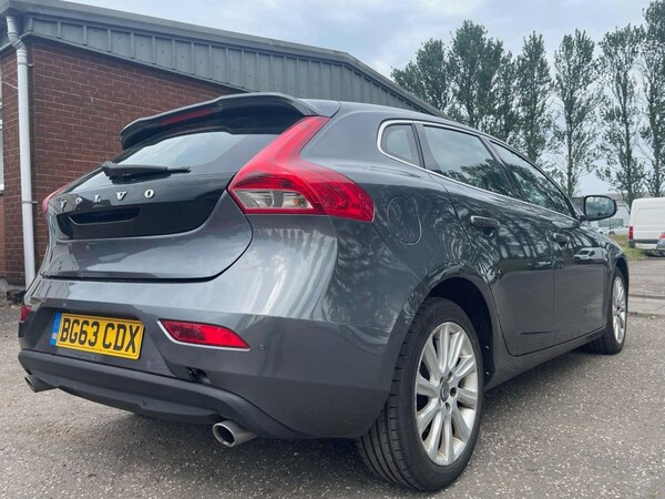 Used Volvo V40 2013 for sale - 67678759: Photo 7
