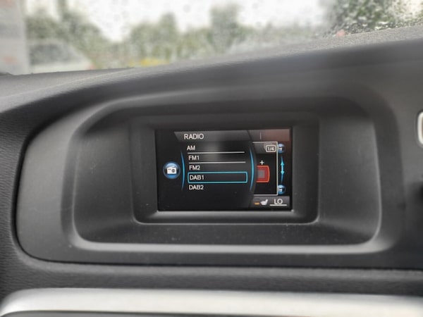Used Volvo V40 2015 for sale - 73071224: Photo 20