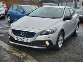 Used Volvo V40 2015 for sale - 73071224: Photo