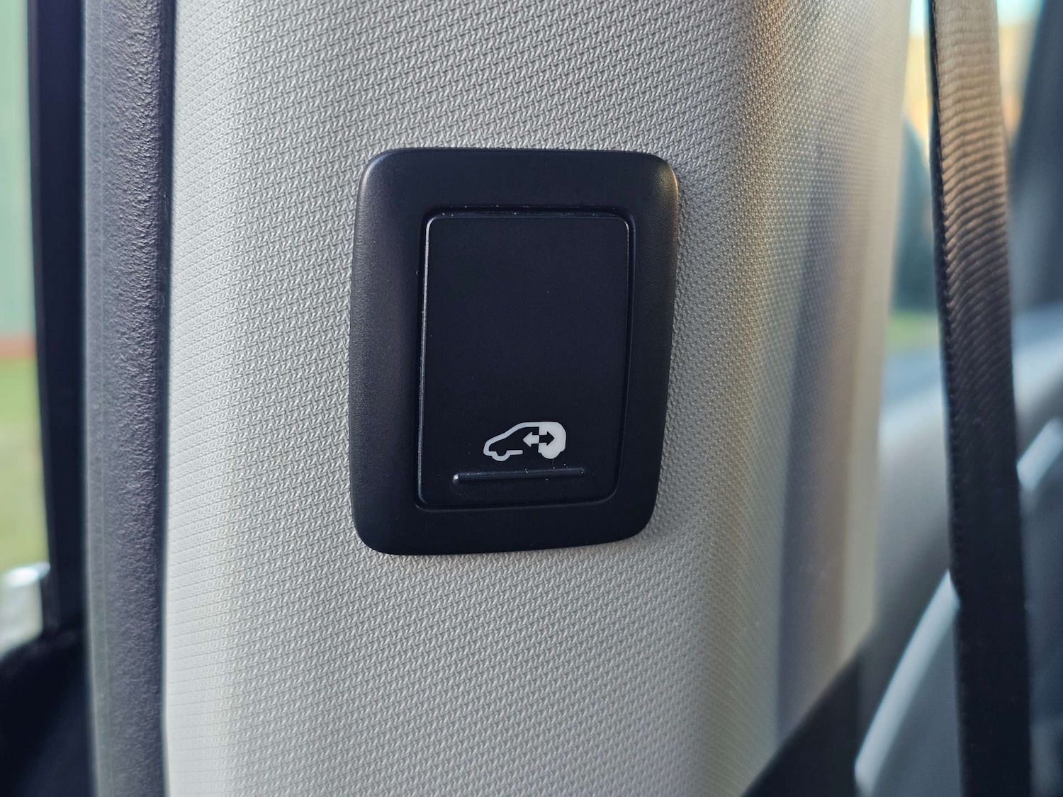 Used Volkswagen Sharan 2013 for sale - 76637980: Photo 21