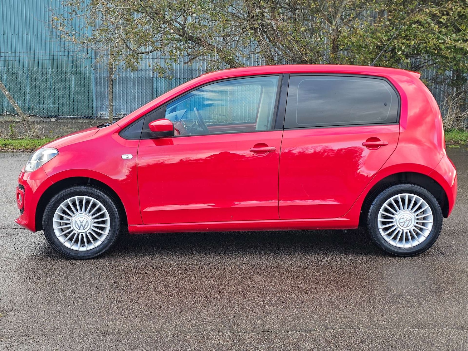 Used Volkswagen up! 2013 for sale - 76356049: Photo 8