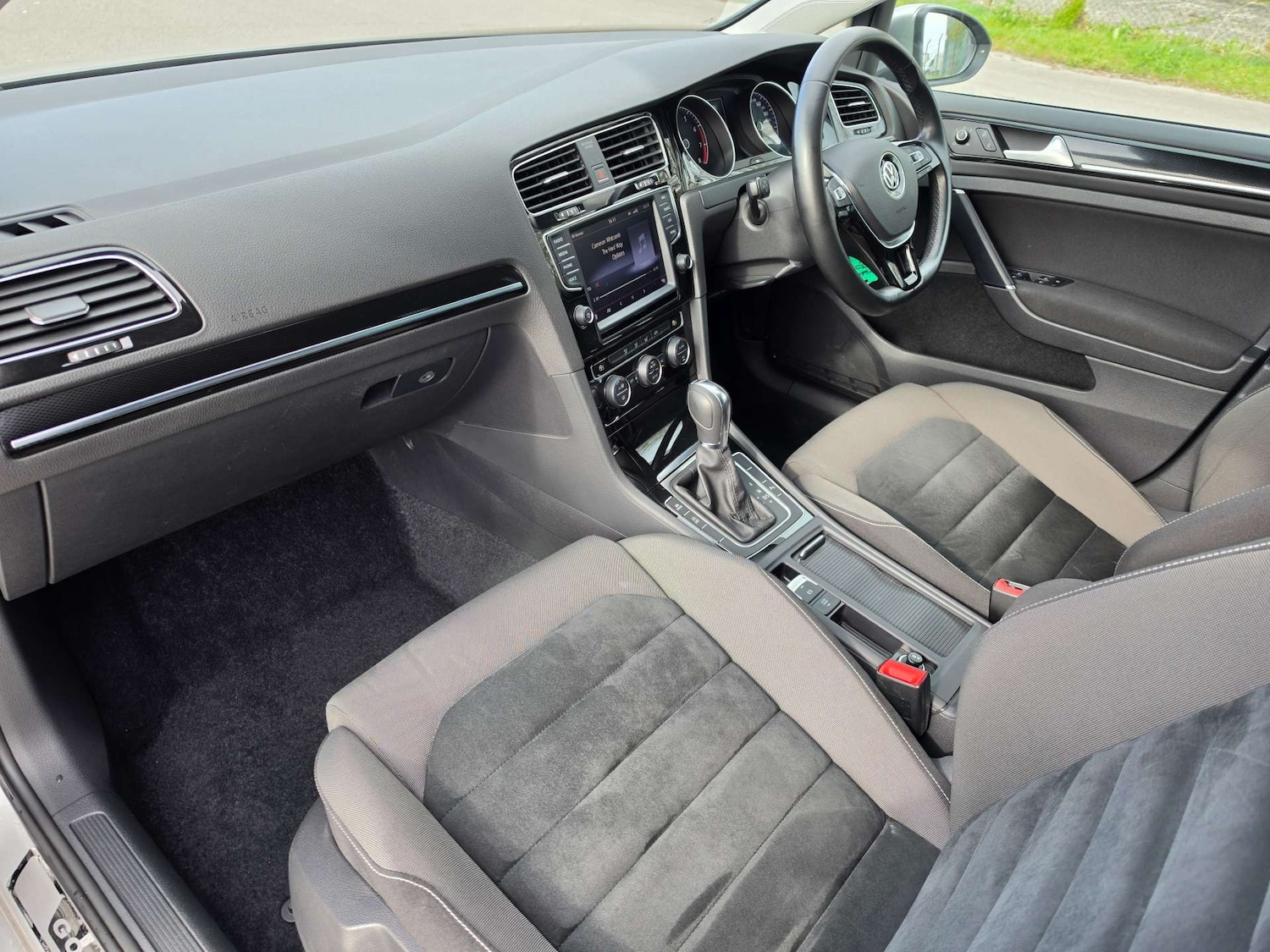 Used Volkswagen Golf 2013 for sale - 78176805: Photo 11