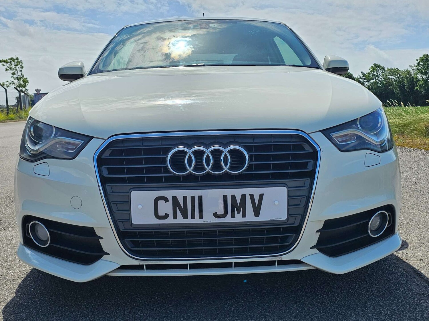 Used Audi A1 2011 for sale - 76278350: Photo 8