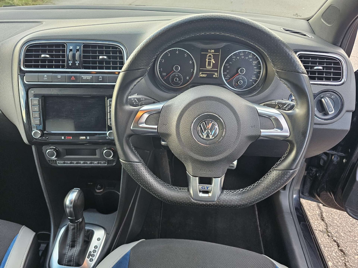 Used Volkswagen Polo 2014 for sale - 76354259: Photo 13