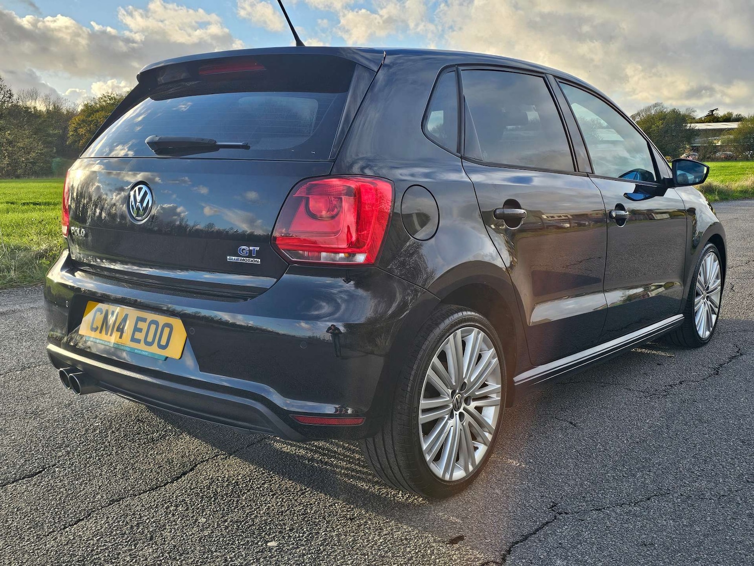 Used Volkswagen Polo 2014 for sale - 76354259: Photo 5