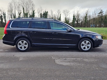 Used Volvo V70 2008 for sale - 77271538: Photo