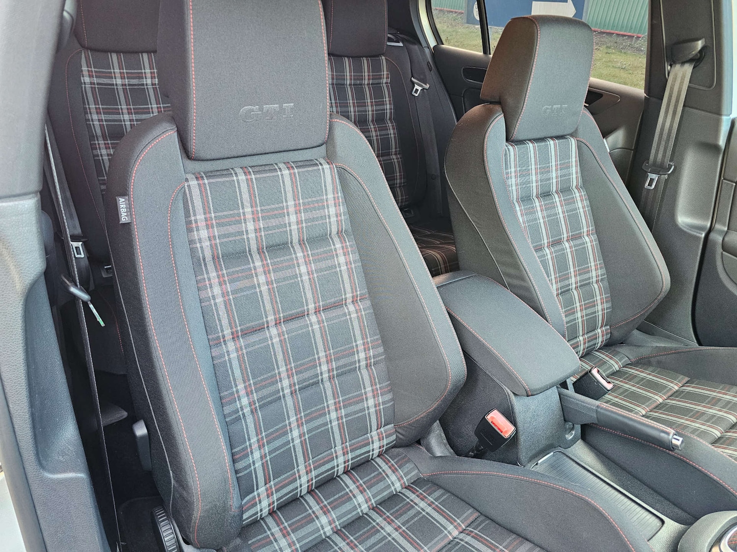 Used Volkswagen Golf 2009 for sale - 76829811: Photo 10