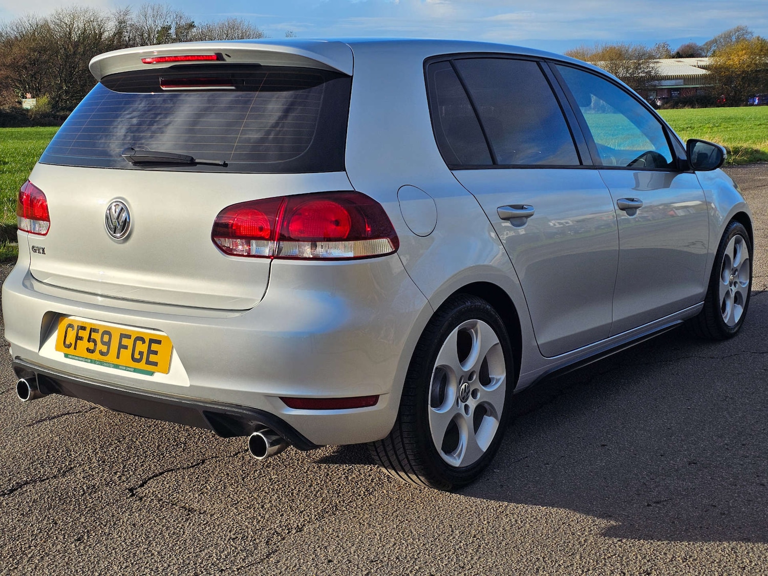 Used Volkswagen Golf 2009 for sale - 76829811: Photo 5